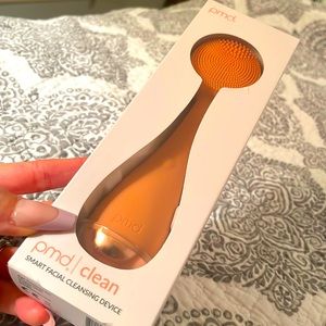 PMD Clean -Smart Facial Cleansing Device w/ Silicone Brush & Anti-Aging Massage